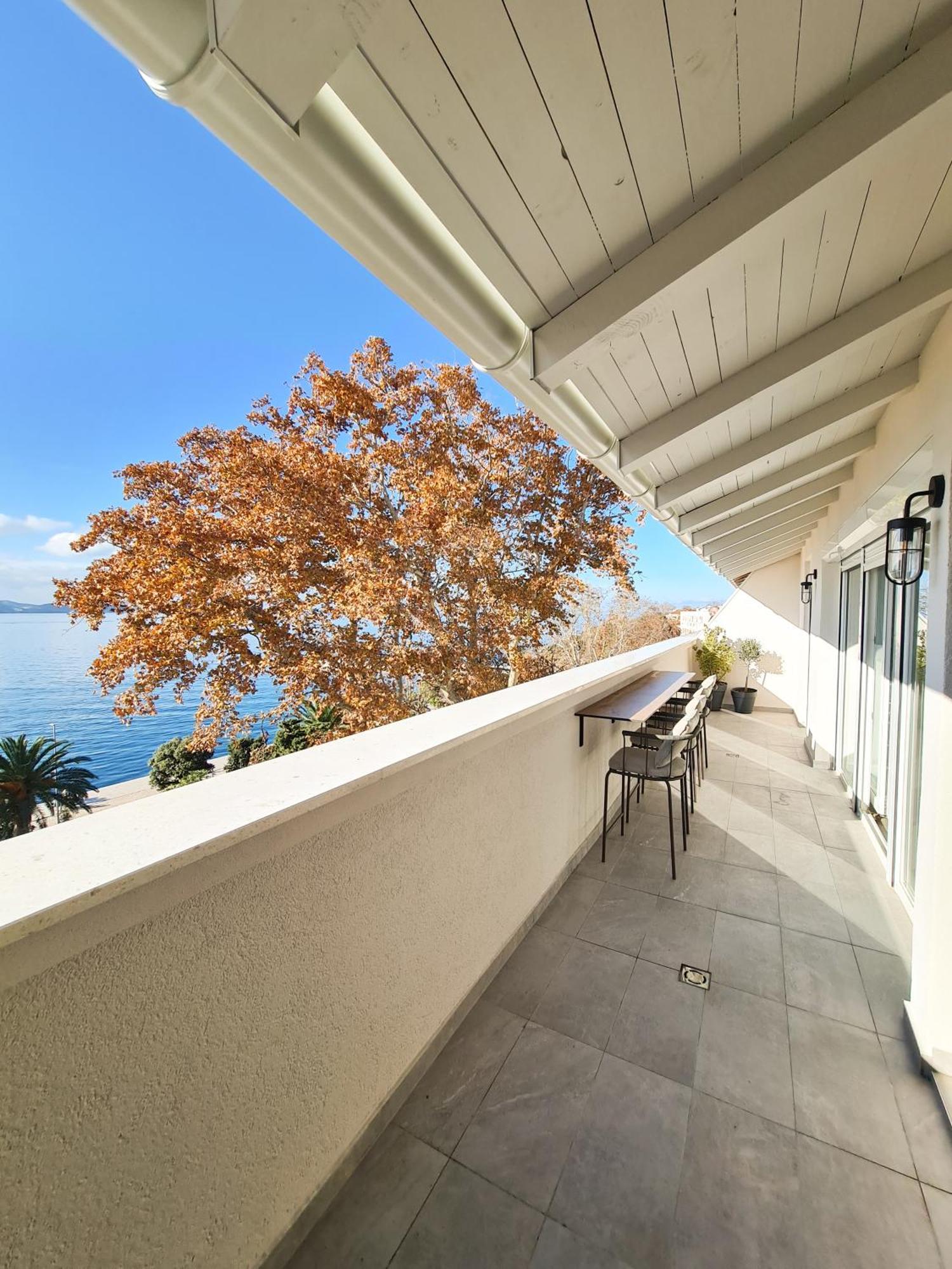 Apartament Pied-a-terre By Belmont Realty