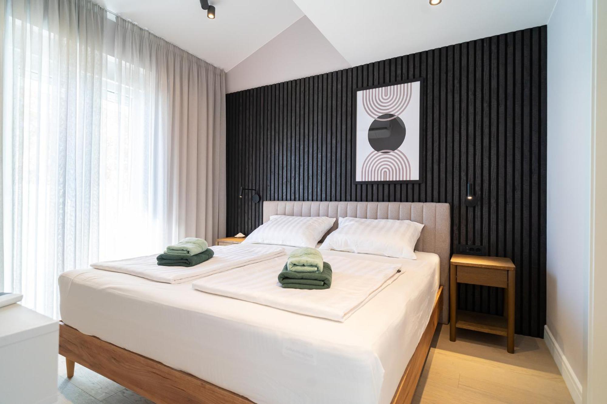 Apartament Pied-a-terre By Belmont Realty *